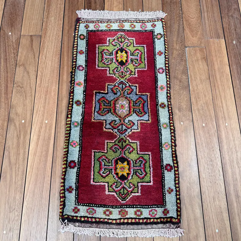 1.4x2.9 ft Rug, Turkish Vintage Rug, Red Patchwork Wool Rug - 1