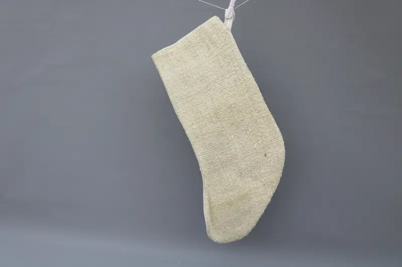 Beyaz Süslü Bej Noel Çorabı, 9 İnç Tatil Çorabı