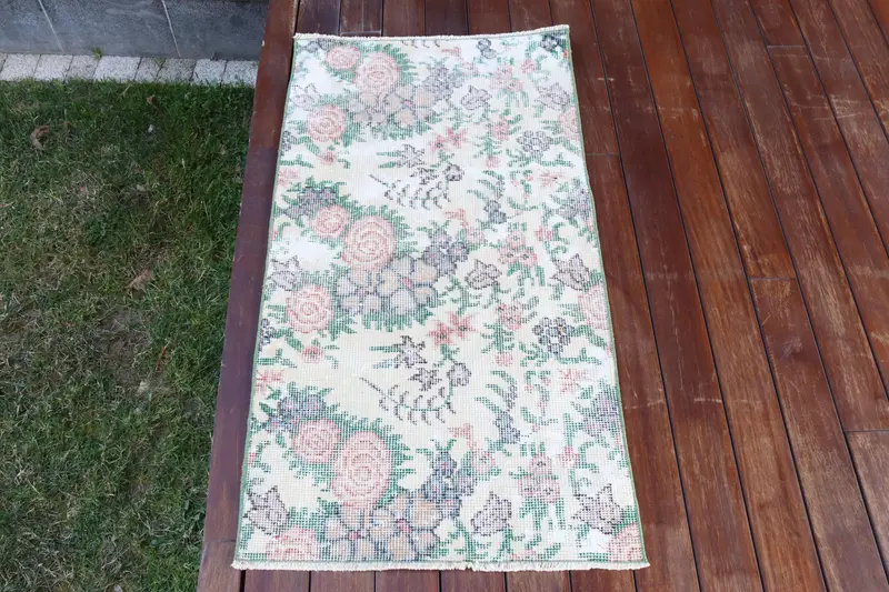 Handmade Beige Rug with Green Border, 1.9x3.6 ft