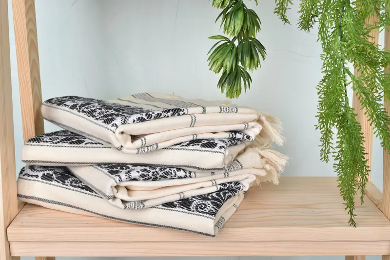 Lightweight Turkish towel, Bachelorette Party Gifts, 66x40 Cotton Scorpion Design Towel, Gift For Mom, Beach Wedding Favor, Travel towel - 7