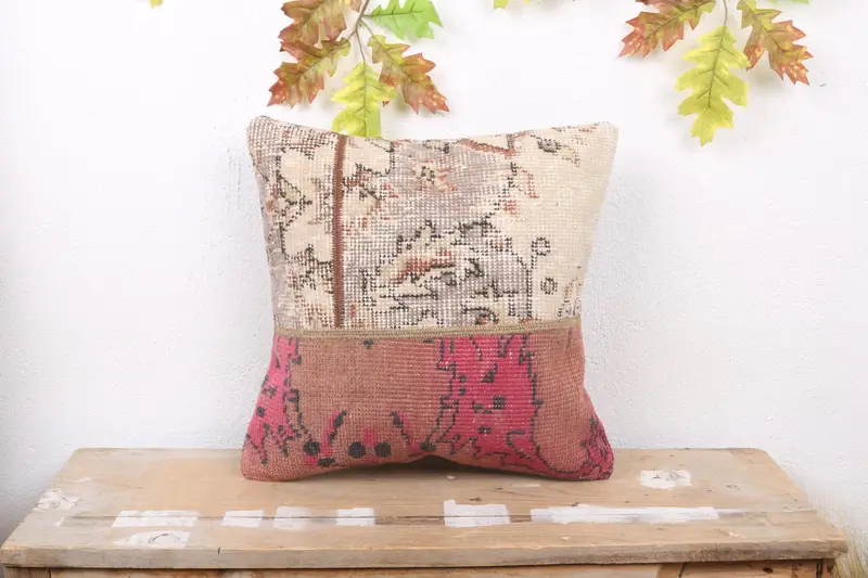 Handgefertigtes besticktes rosa Patchwork-Wurfkissen, Vintage-Wurfkissen mit Reißverschluss