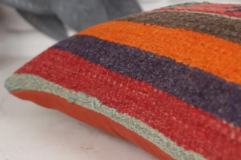 Boho Pillow, Pillow Cover, Crochet Pattern Pillow Case, Throw Kilim Pillow, Yoga Pillow, Turkish Kilim Pillow, 12x20 Red Pillow Cover - 7