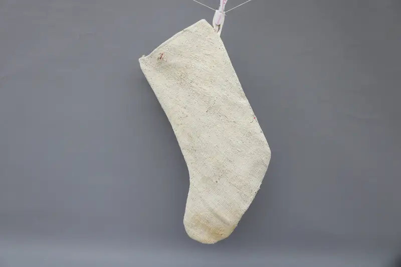 Beyaz Süslü Bej Noel Çorabı, 9 İnç Geniş Tatil Çorabı