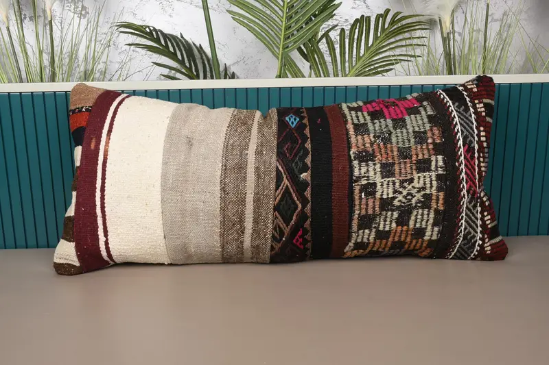 Braun-weißes Patchwork-Wurfkissen, 16x36 besticktes Kissen