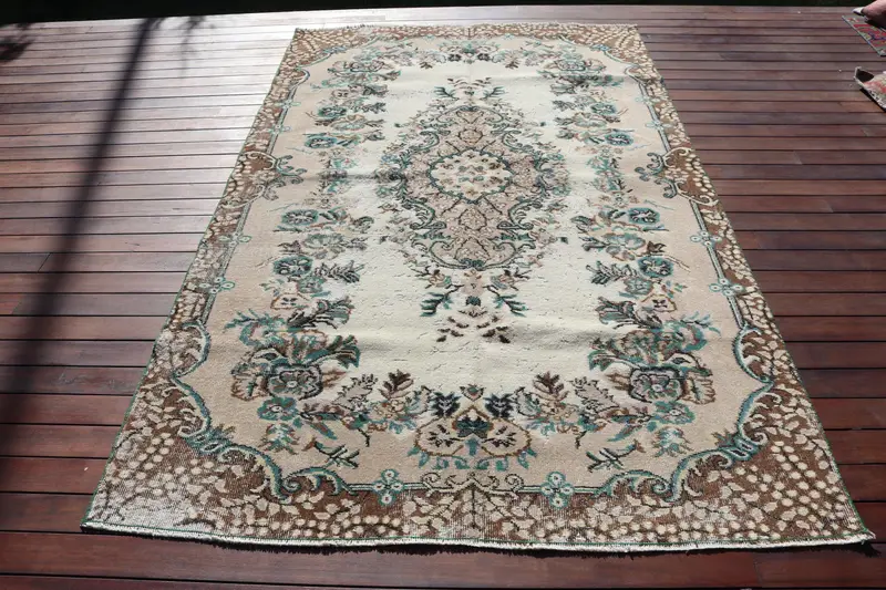 5,2 x 8,6 Fuß großer türkischer Teppich, großer Vintage-Teppich, brauner Wollteppich mit Pflanzen und Bäumen - 1