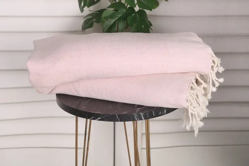 Monogramlı el havlu, düğün hediyesi, nedime havlu, özel el havlu, aile hediyesi, 44x24 pamuklu polka nokta havlu, tatil havlu, monogram havlu - 3
