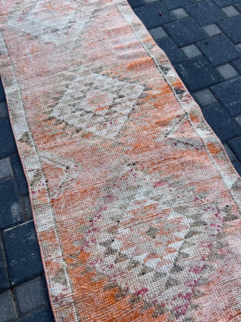 Elegant Oriental Rug, 2,9x11,1 ft Orange & Beige