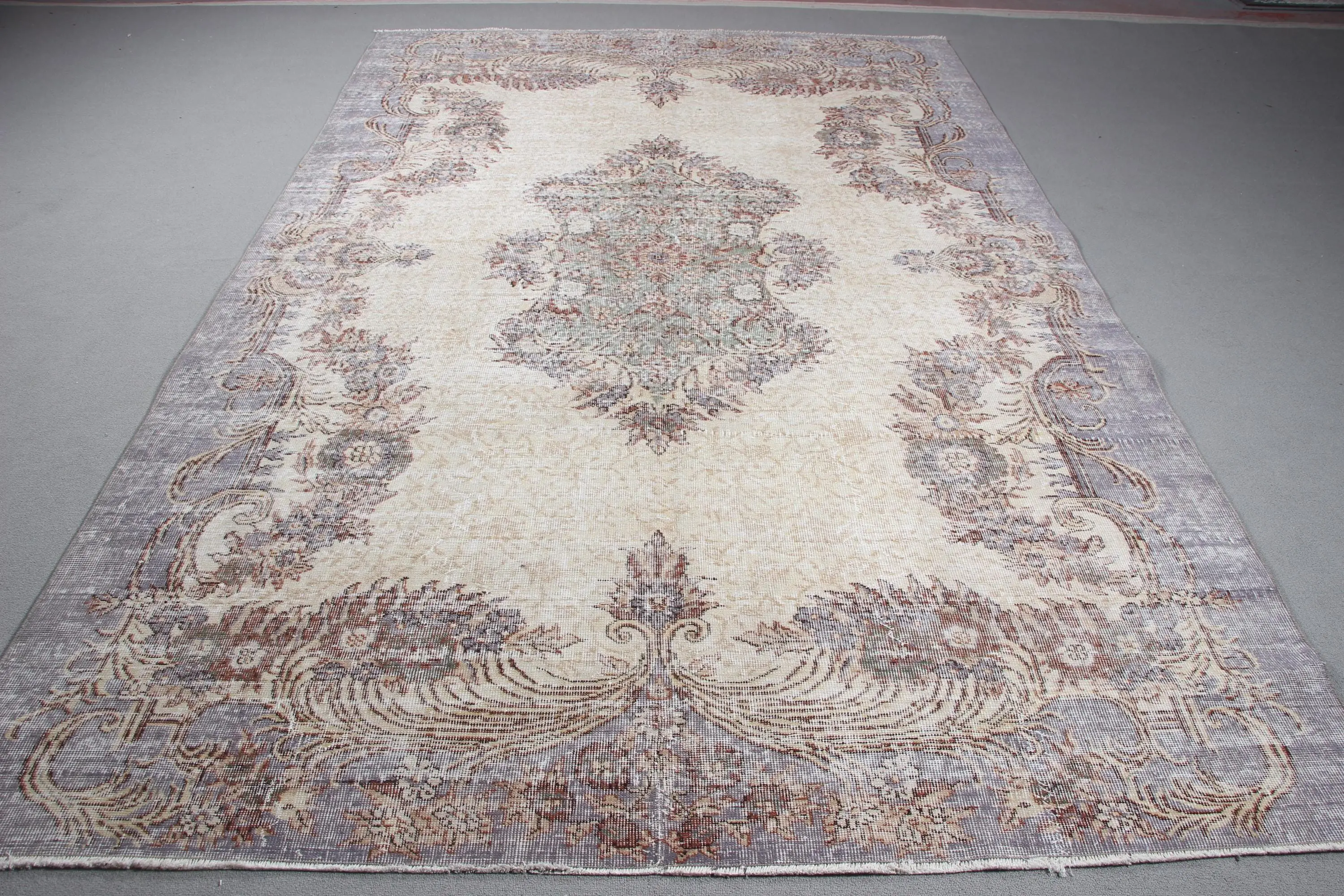 7x11 ft Vintage Turkish Rug, Oversize Rug, Gray Plants & trees Rug - 1