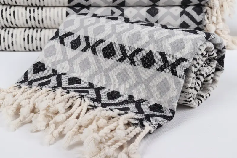 Bachelorette Party Gift, Travel towel, Turkish Towel Monogram, Bachelorette Party Gifts Bridesmaids, 70x40 Cotton Diamond Towel, Maid Of Honor Gift - 4