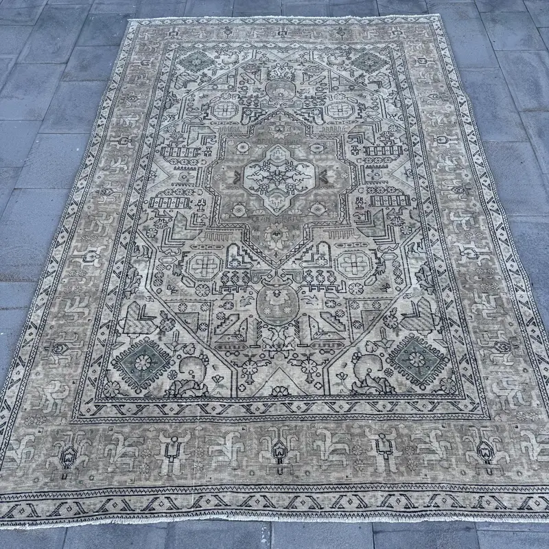Vintage Turkish Rug, 6.4x9.2 ft Oushak Rug, Gray Large Camouflage Rug - 1