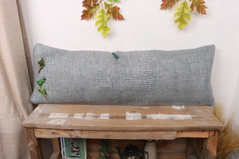 Graues Southwestern besticktes Wurfkissen, handgefertigtes Kissen mit Reißverschluss