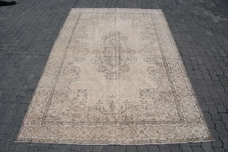 Vintage Oversize Rug 6.9x10.3 ft, Turkish Oushak Gray Abstract Wool Rug - 1