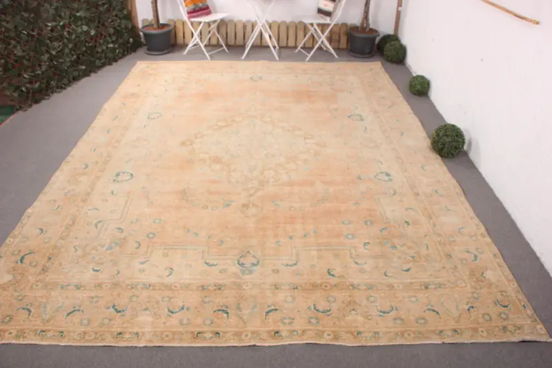 Leuchtender orangefarbener Teppich, 9,7 x 12,7 Fuß, florales und geometrisches Design