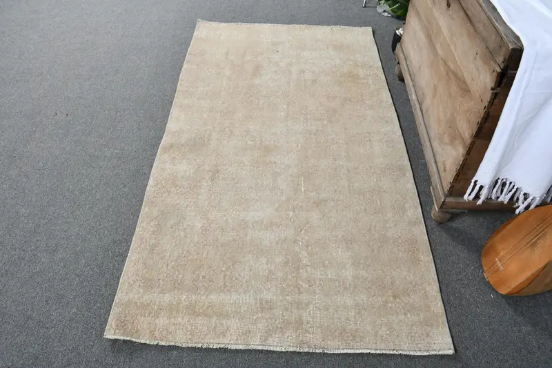 Alfombra Ombré verde de 3,4x6,3 pies, elegantes detalles en morado