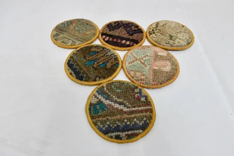 Posavasos de alfombra marrón y verde, posavasos de mesa elegantes y duraderos