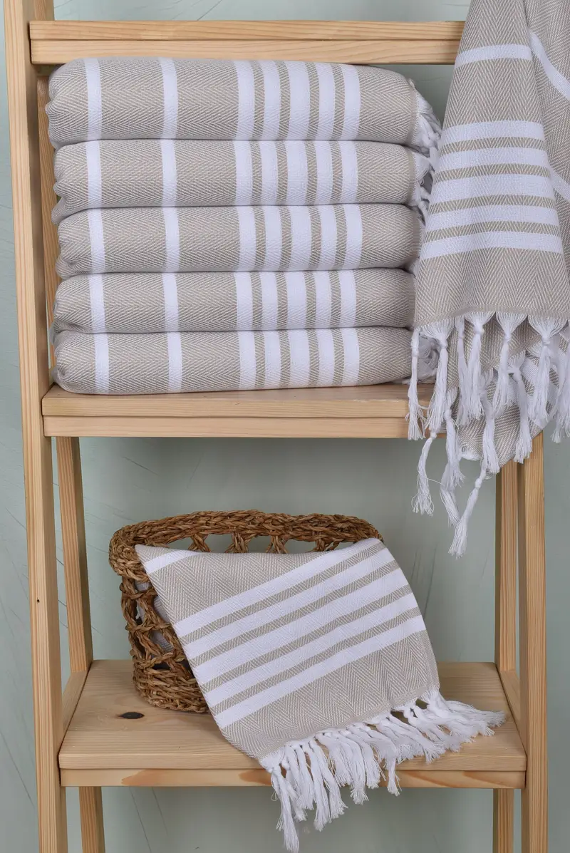 Personalized Gifts, Holiday Towel, Personalized Gift For Her, 40x20 Cotton Zig zag Towel, Bathroom Towels, Bridal Shower Favors, Custom Hand Towel - 3