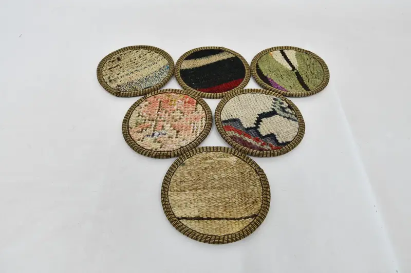 Posavasos redondos bohemios beige y marrón, posavasos bohemios con estilo