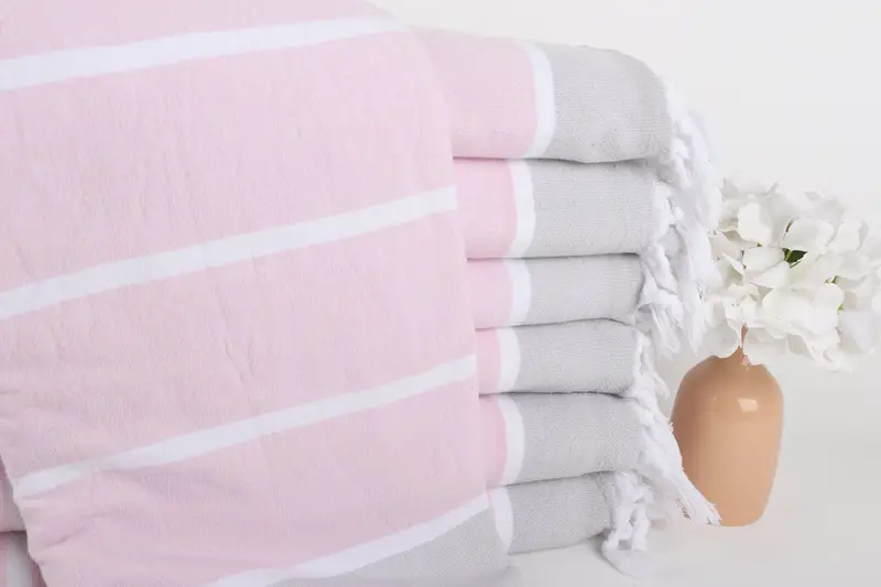 Toalla de boda personalizada para regalo de despedida de soltera, rizo rosa polvo y gris, 40 x 67 pulgadas