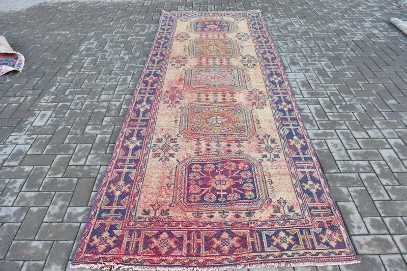 Türkischer Vintage-Teppich 4,2 x 11,4 Fuß, roter Oushak-Massivteppich - 1