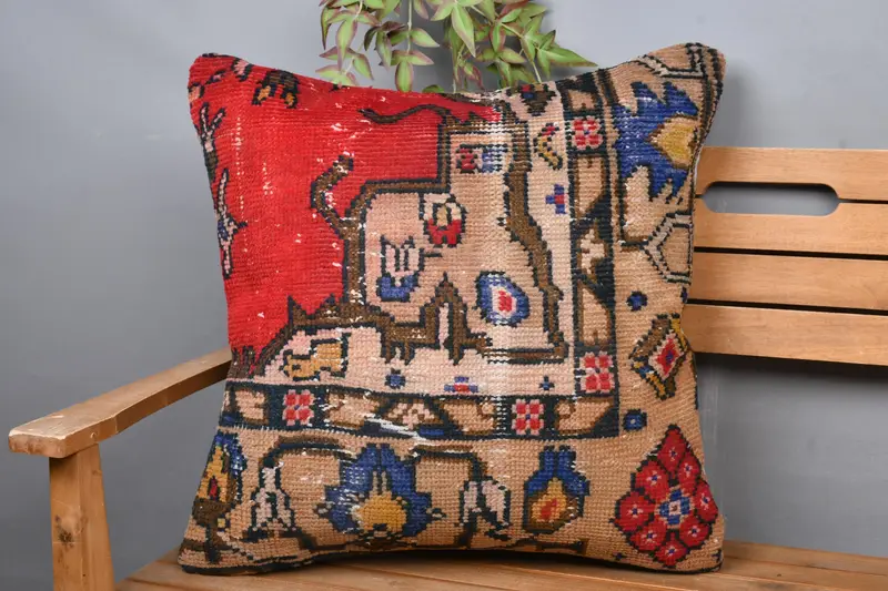 Almohada de tiro bordada roja y bronce, almohada de lino hecha a mano 24x24