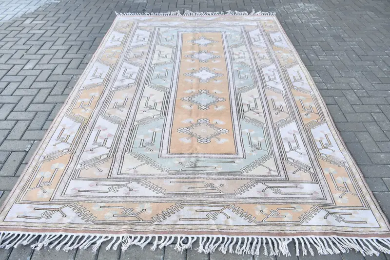 Vintage Turkish Rug, 6.5x9.6 ft Oushak Rug, Beige Large Polka dot Rug - 1