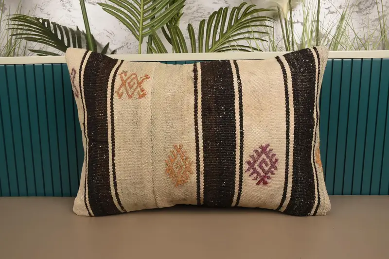 Striped Vintage Cushion Cover, Antique Beige Home Refresh 16x24 inch Cushion Case - 1