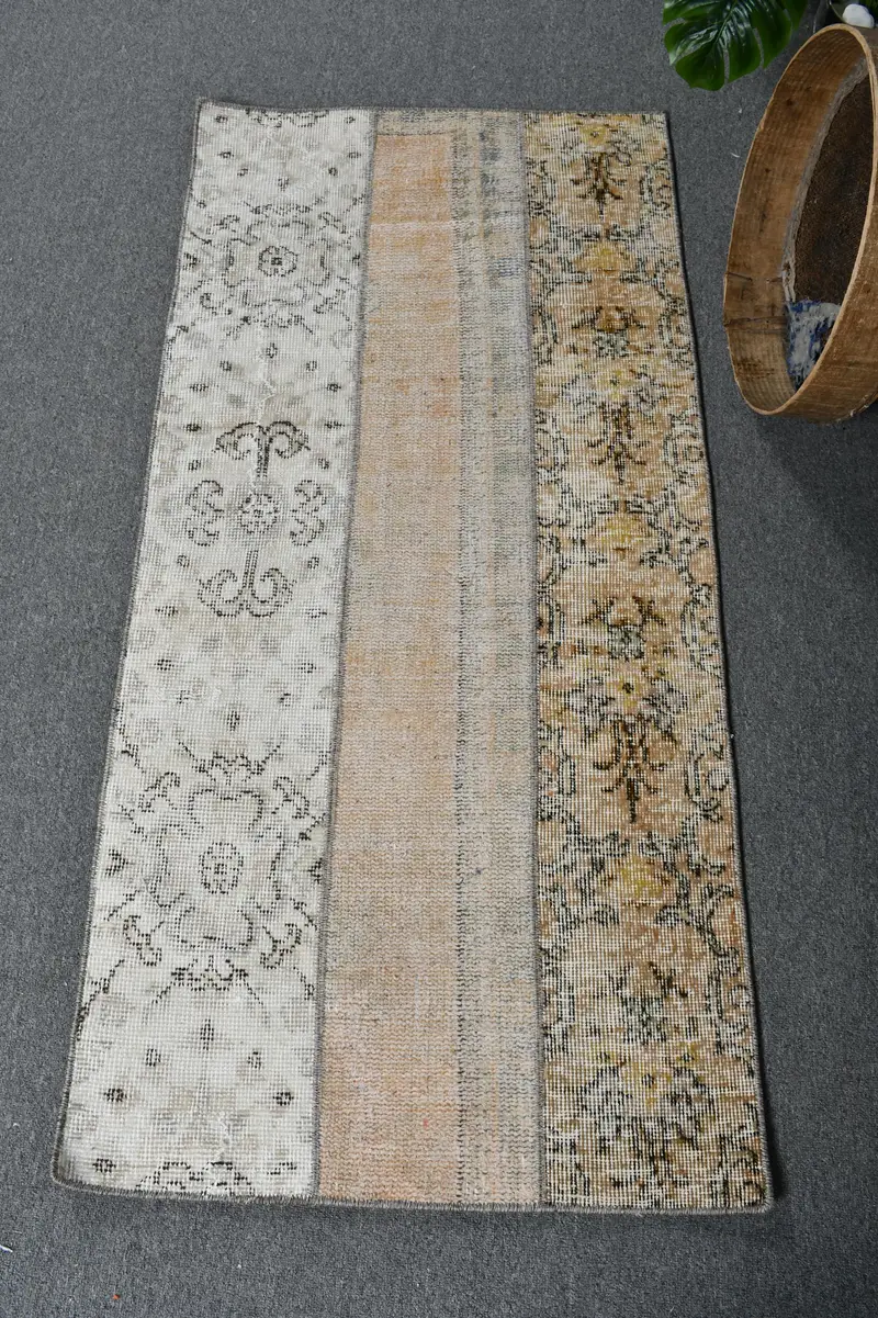 Eleganter beiger Teppich, 2,2 x 4,6 Fuß abstraktes Design