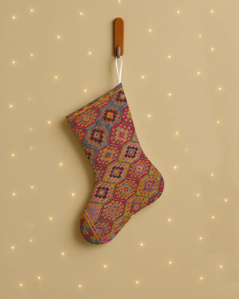 茶色の飾りが付いた赤いクリスマスストッキング、幅20インチのストッキング