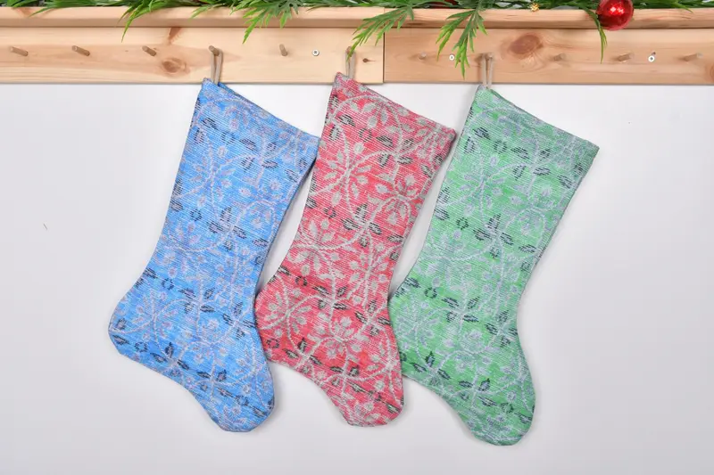 Şenlikli Yeşil ve Pembe Noel Çorabı, 12 İnç Süs Çorabı