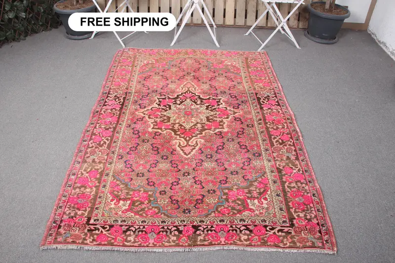 Rosa marokkanischer Teppich, 4,5x6,3 Fuß mit blauen Akzenten