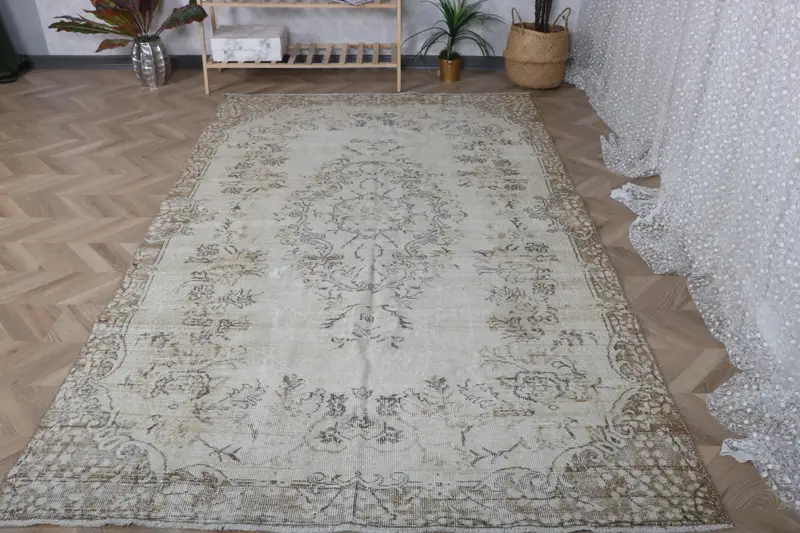 Alfombra de 5,3x9 pies, alfombra Oushak vintage, alfombra turca de lana blanca - 1