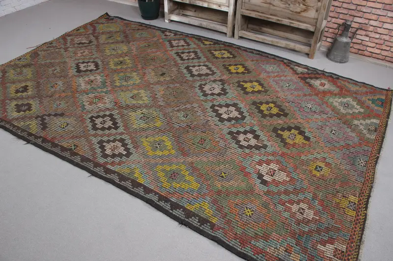 Vintage Kilim Halı 6.2x9.9 ft, Kırmızı Yeşil Hayvan Baskı Yün Türk Halısı - 1