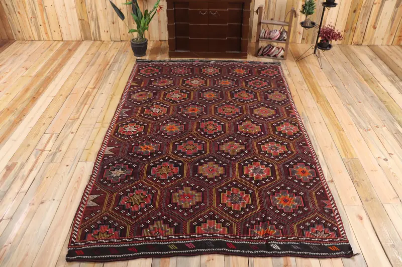 5.8x9.2 ft Vintage Halı, Büyük Türk Halısı, Kırmızı Bordürlü Halı - 1