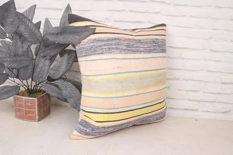 Boho Pillow, Vintage Kilim Throw Pillow, Aesthetic Pillow, Pillow Cover, Handwoven Cushion Case, 20x20 Purple Cushion, Kilim Pillow Cover - 3