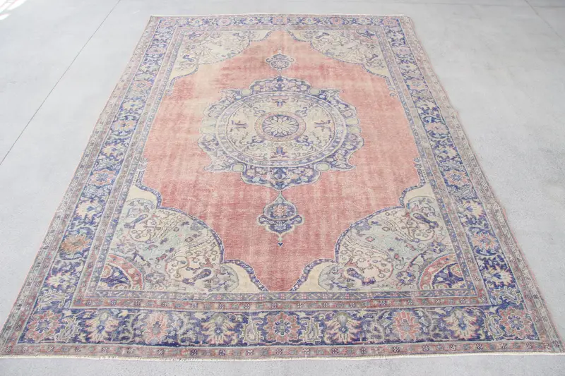 Red and Blue Floral Rug, 7,8x10,8 ft Elegant Decor