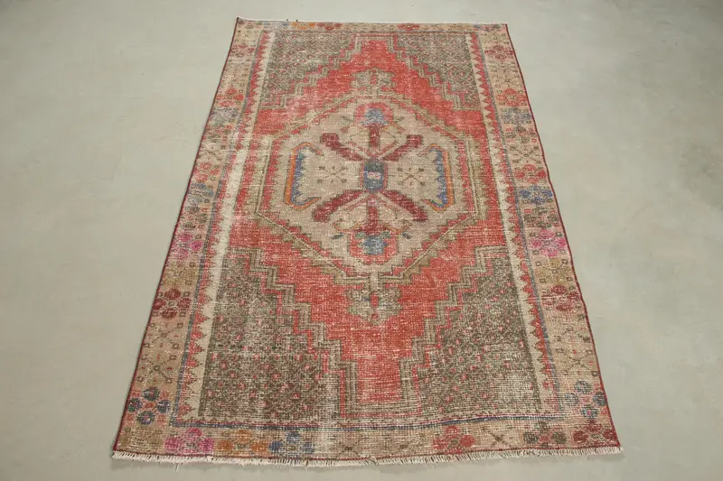 Alfombra de Lunares Rojos y Marrón 10x15cm Chic Decor