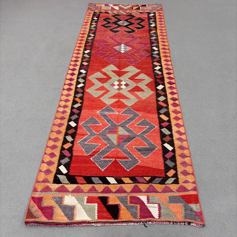 Red and Orange Rug, 3,2x9,6 ft Floral and Geometric