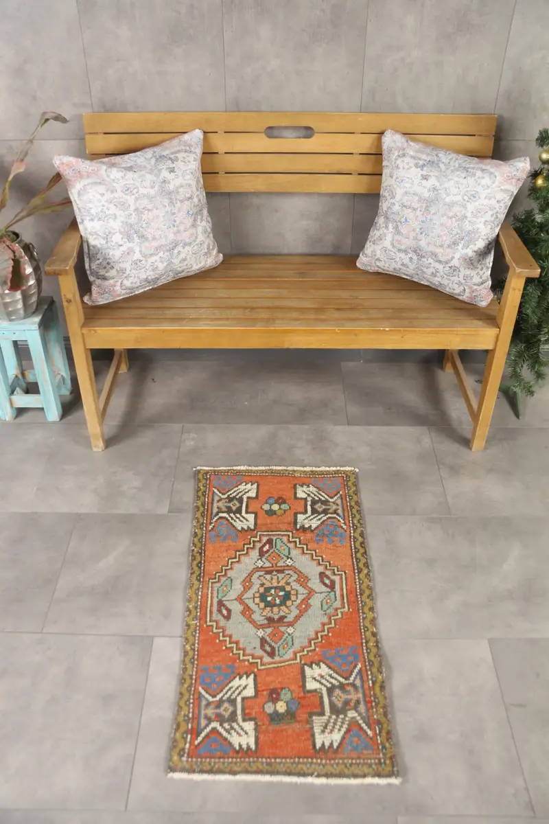 Vintage 1.6x3.1 ft Halı, Küçük Türk Halısı, Kırmızı Mavi Kamuflaj Halı - 1