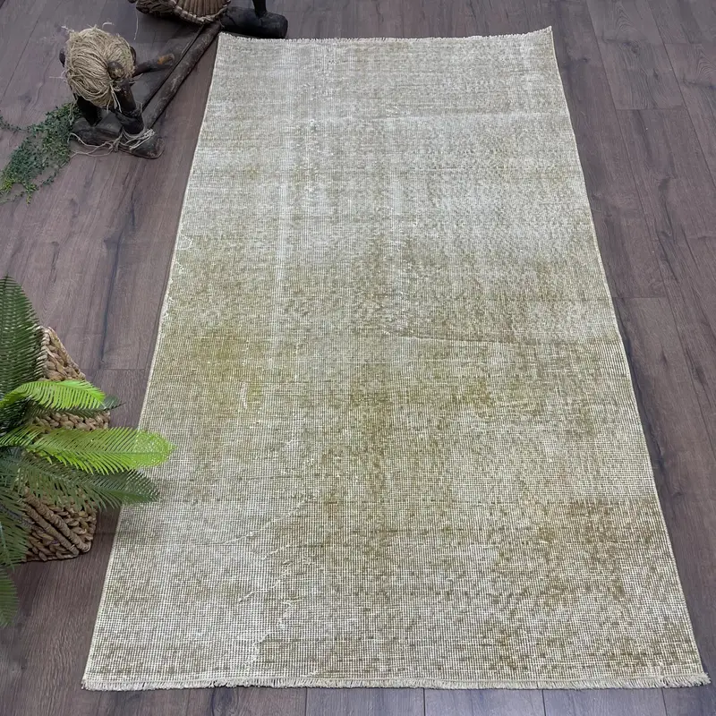 エレガントなグリーン オリエンタル ラグ、3.3x5.9 フィートのシックな装飾