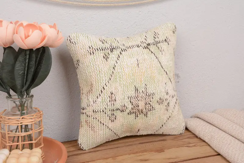 Beige & Braun besticktes Wurfkissen, Vintage Blumenkissen