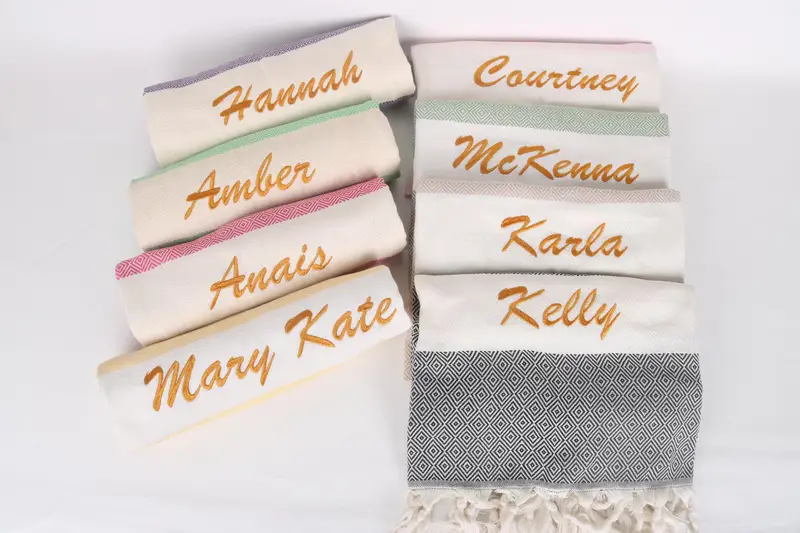 パーソナライズされたトルコタオル、カスタムビーチタオル、ブライドメイドギフト、手織りコットンタオル、結婚式の記念品、独身ギフト、