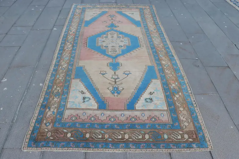 El Yapımı Kilim Halı, Mavi ve Bej Patchwork Tasarım