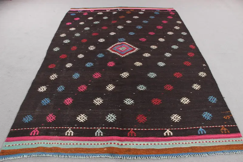 Zarif Siyah & Bej Halı, 6,1x9 ft Geometrik Çiçek