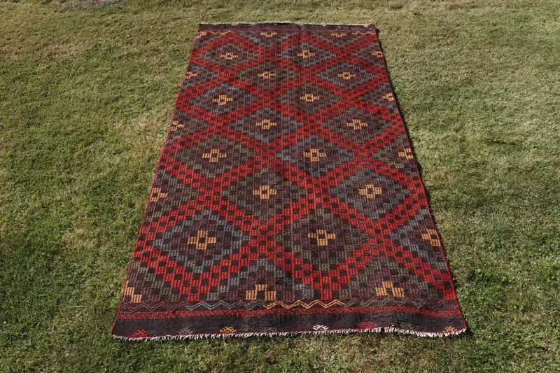 Vintage 4.8x9.7 ft Rug, Kilim Turkish Rug, Red Animal Print Rug Wool - 1