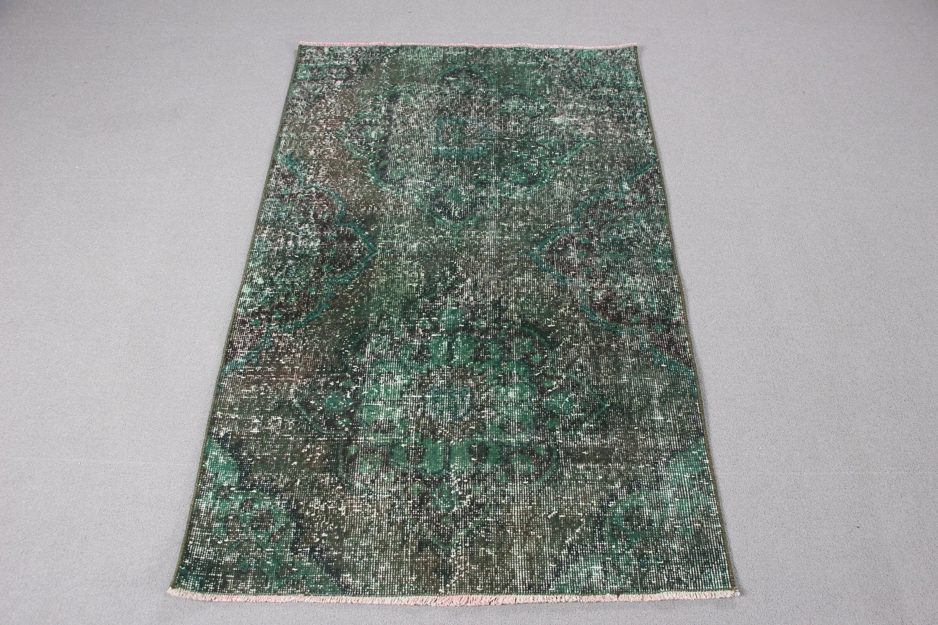 Turkish Vintage Small Rug 2.9x4.6 ft, Green Solid Rug Wool - 1