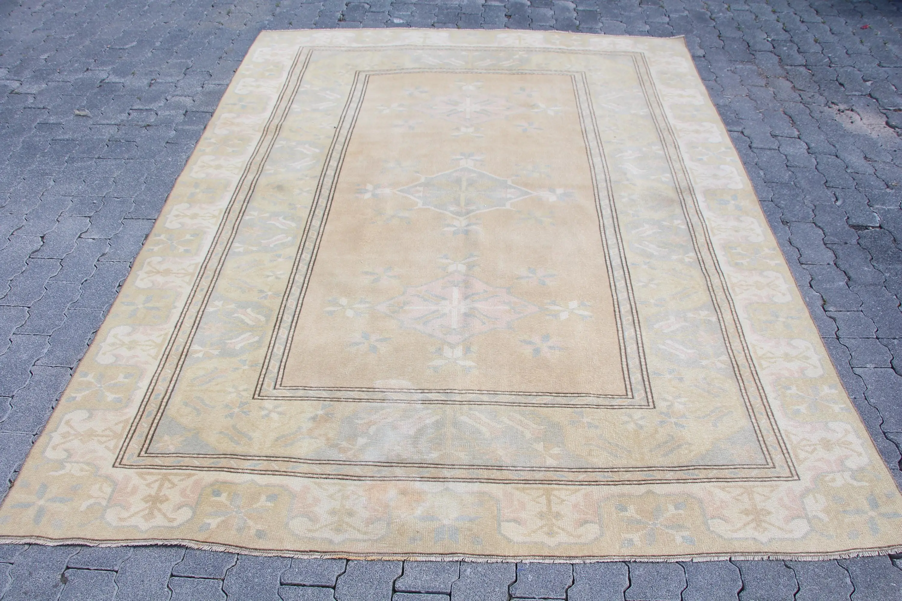 Türkischer 6,3x8,2 ft Teppich, Vintage Teppich, brauner Wollteppich mit Tiermuster - 1