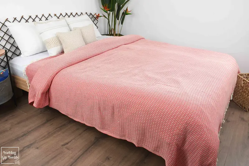 Turkish Cotton Diamond Blanket Geometric, Beige, 79x95 Inches