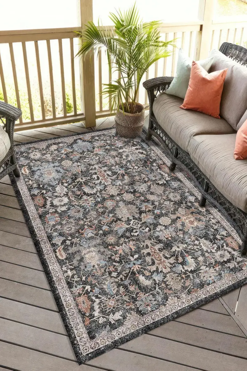 エレガントなプリントラグ：ユニークなデザイン、柔らかい生地、モダンなホーム。