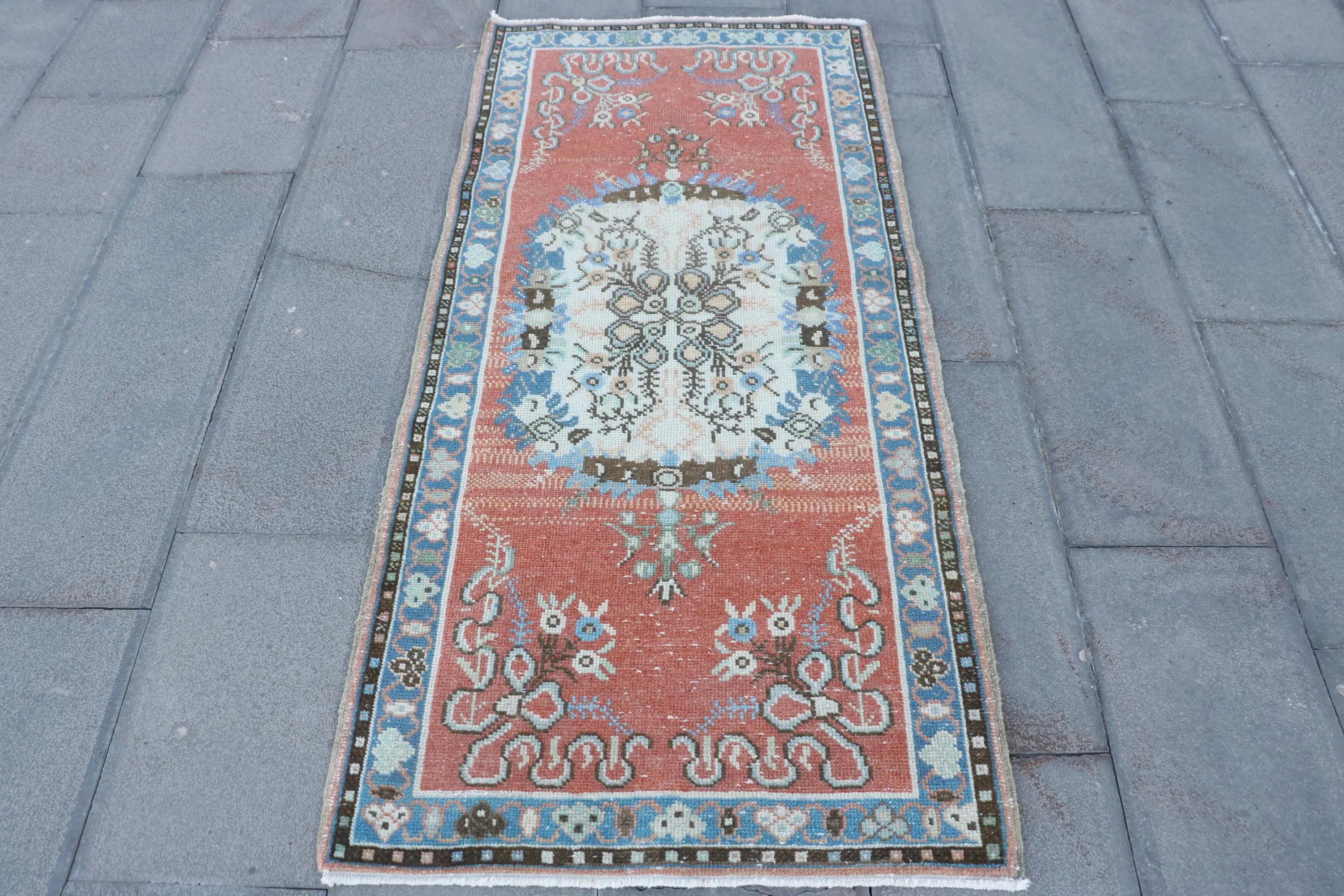 Turkish Vintage Small Rug 2.6x5.5 ft, Red Blue Patchwork Wool Rug - 1