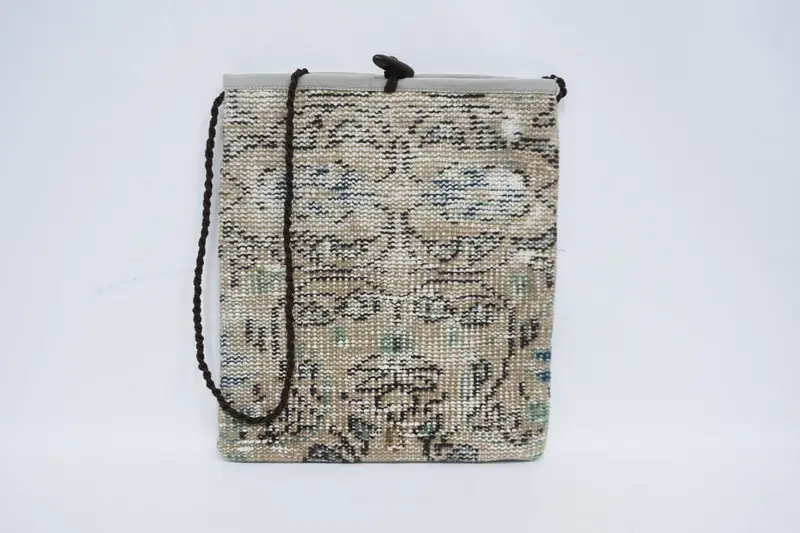 ヴィンテージモチーフのアールデコウールショルダーバッグ、キリムバッグ